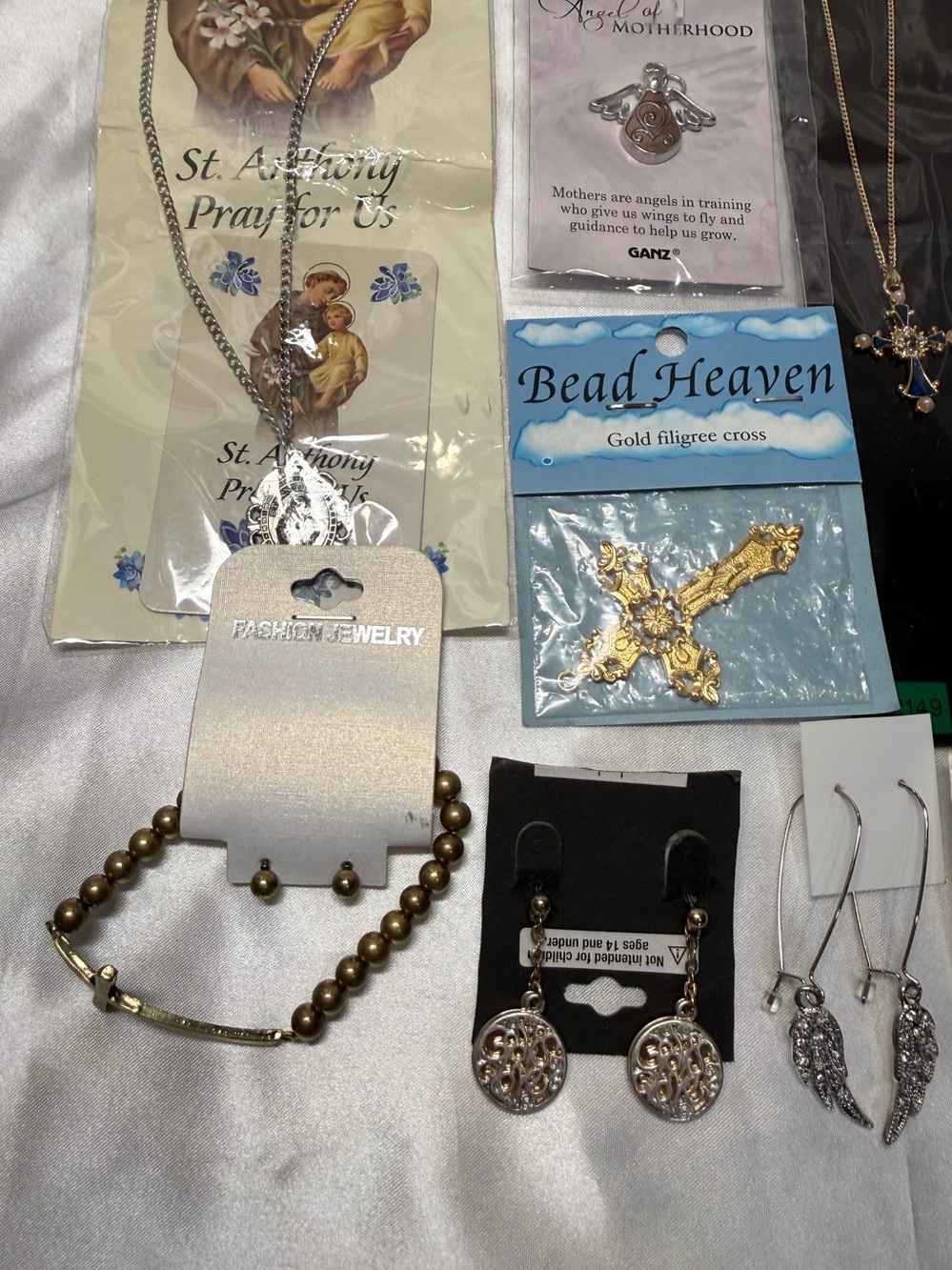 Religious Women’s Jewelry Angel Gold & Silver 14 Piece - Picture 2 of 8